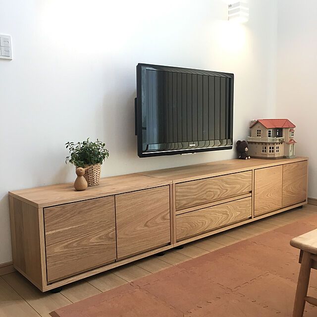 kệ tivi gỗ tự nhiên